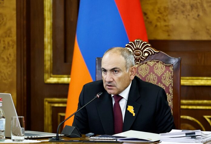 паш